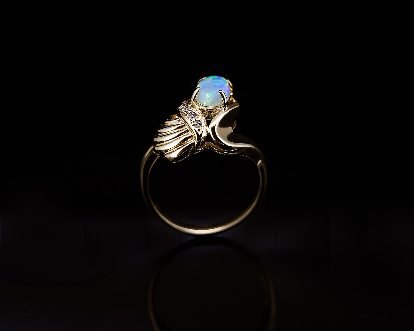 Crystal Opal Ring in 18ct Gold