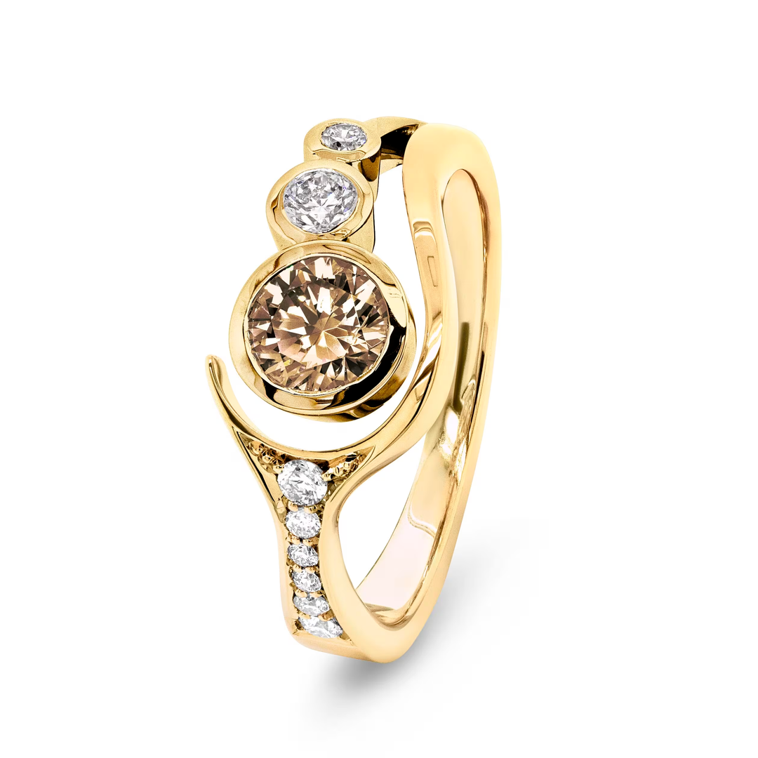 Champagne Diamond Ring 9ct; 9k gold; 9k yellow gold