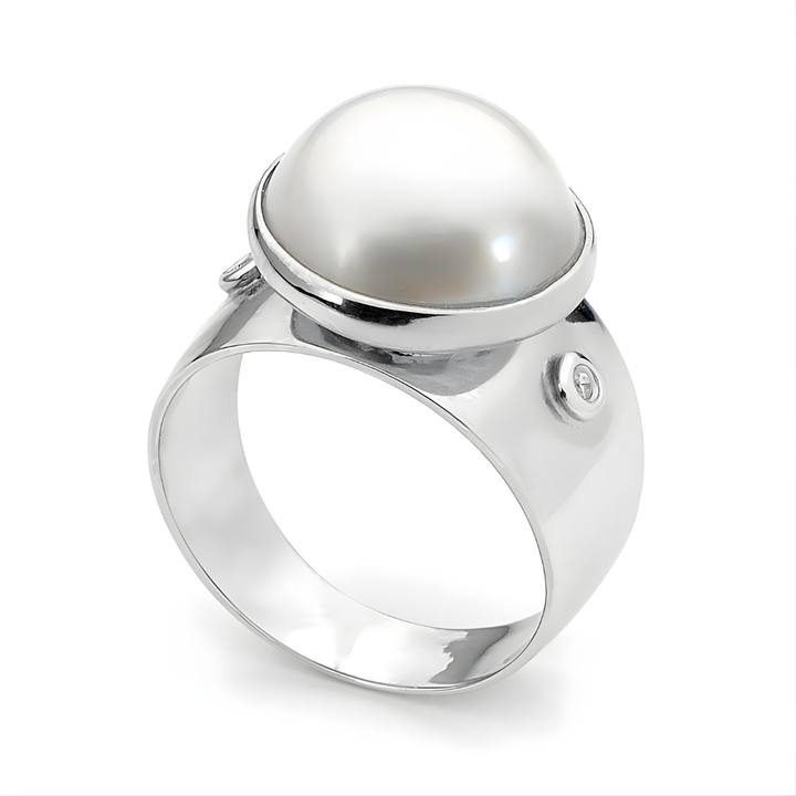 Ava Mabe Ring