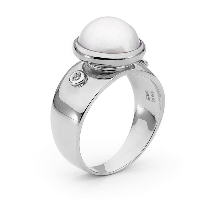 Ava Mabe Ring