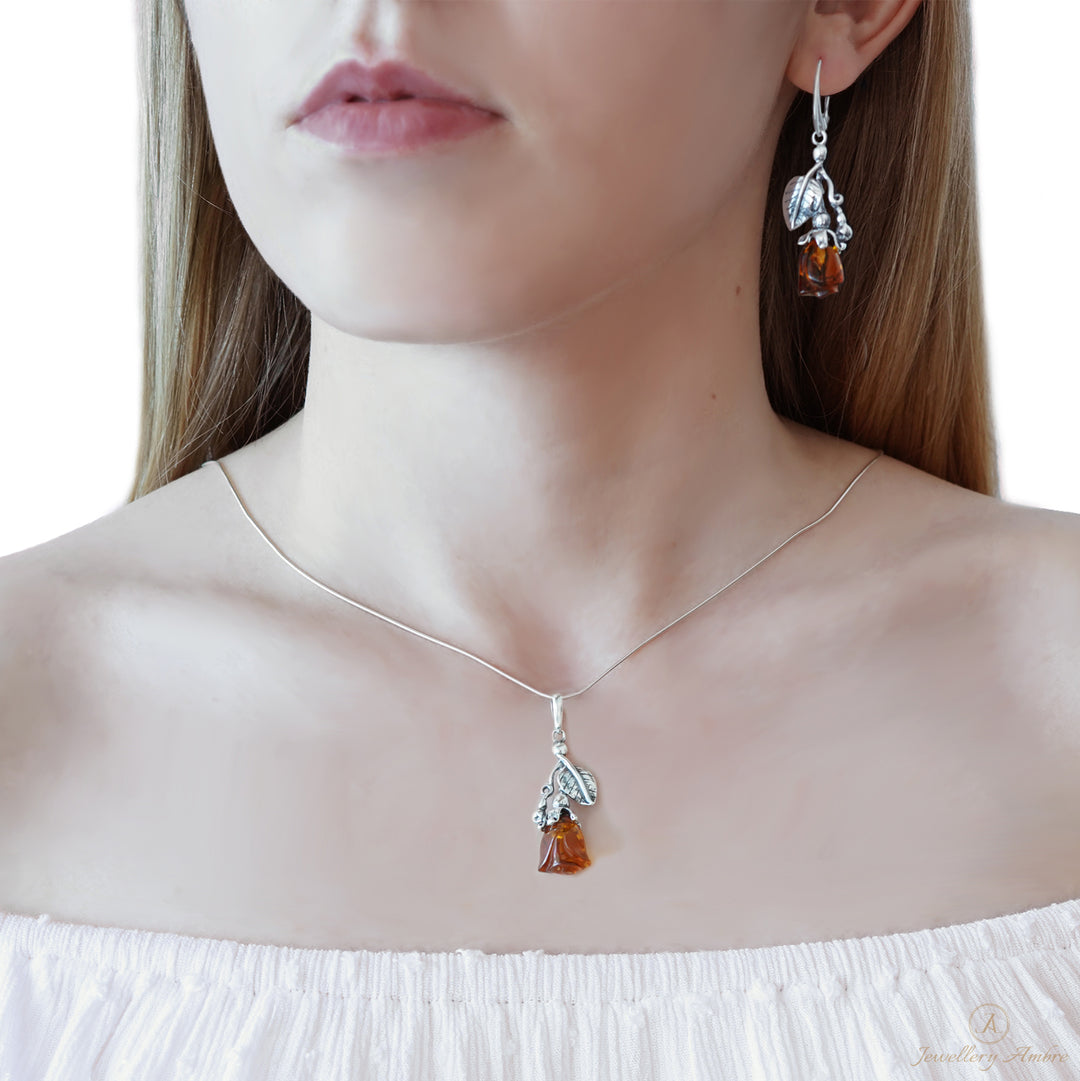 Amber Rose Pendant in Sterling Silver